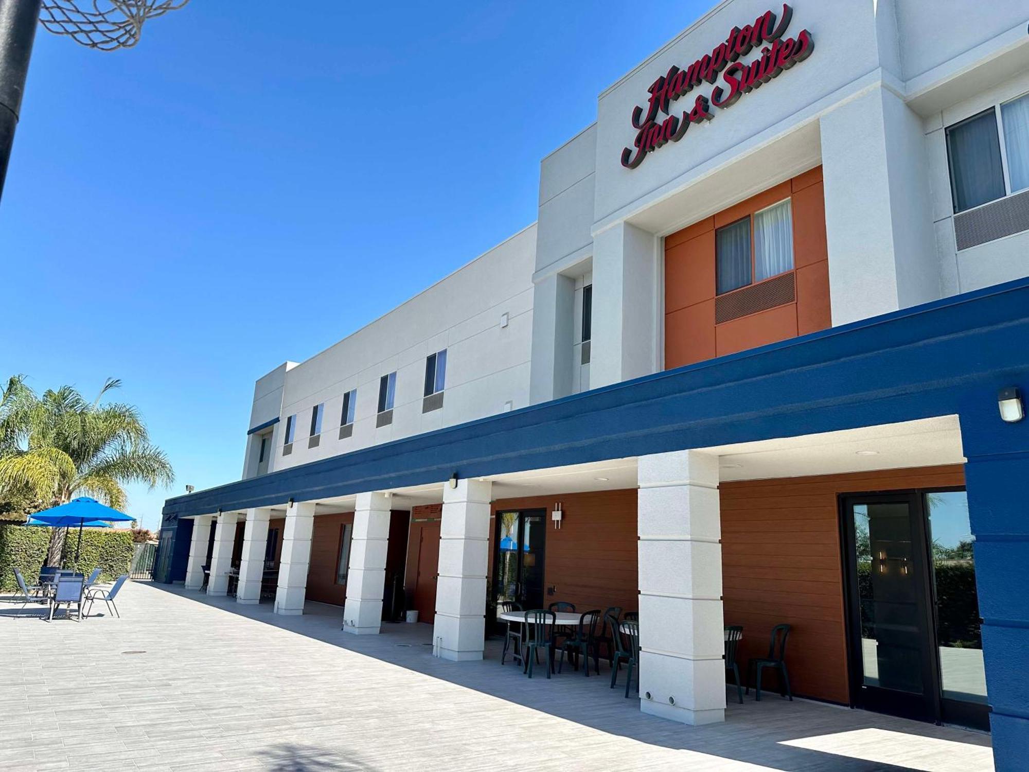 Hampton Inn & Suites Lathrop Exterior foto